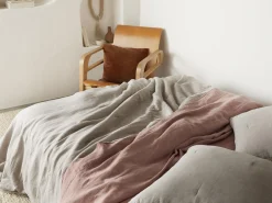 Parachute Quilts + Comforters*Everyday Linen Quilt