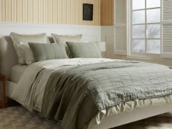 Parachute Quilts + Comforters*Linen Box Quilt